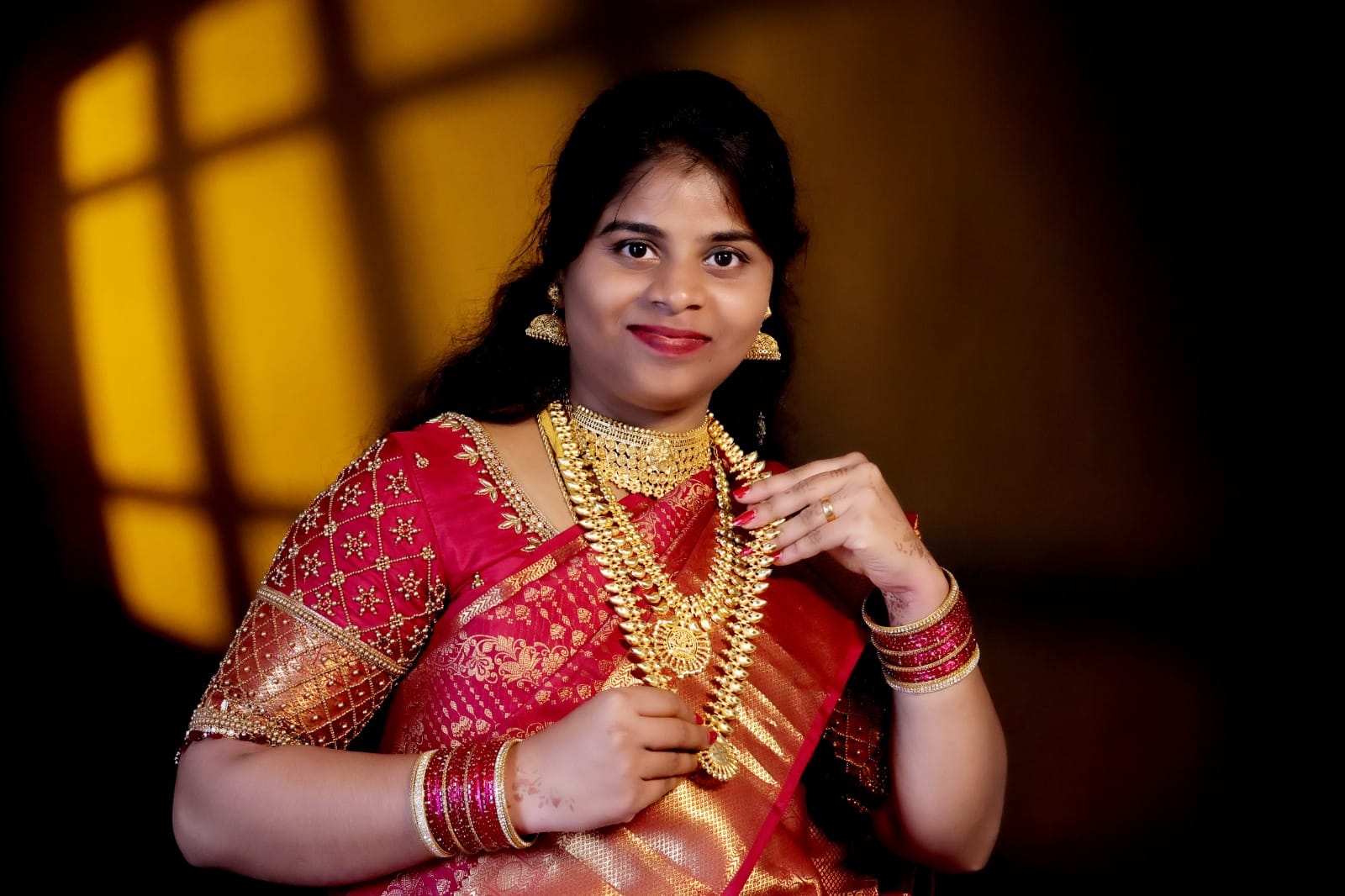 Traditional Bridal Elegance - Nimis Photo World
